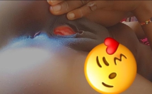 Video Of Horny Naija Babe Showing Off Her Pussy